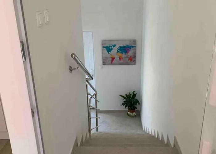 Bordoa De Macura With Bay View זאדאר