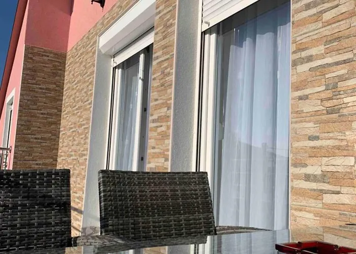 Bordoa De Macura With Bay View *